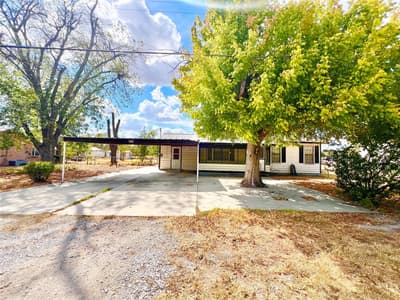 502 N Sixth Street, Bangs TX 76823