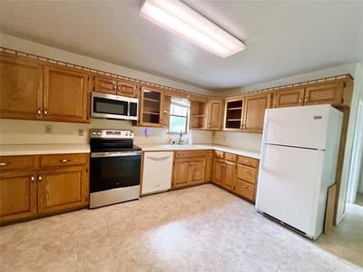 502 N Sixth Street, Bangs TX 76823 - Photo 5