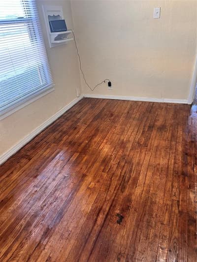 106 N Mill Street, Bowie TX 76230