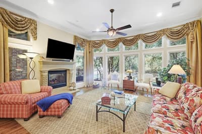 2809 Creekway Drive, Carrollton TX 75010 - Photo 5