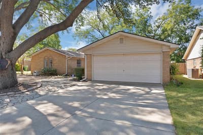 2004 Stefani Court, Arlington TX 76013