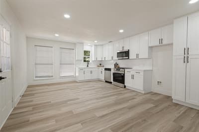 2212 Piedmont Street, Irving TX 75061 - Photo 4