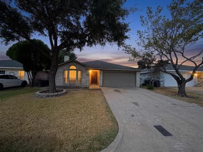 8109 E Summer Trail Drive, Fort Worth TX 76137