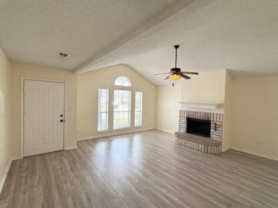 8109 E Summer Trail Drive, Fort Worth TX 76137 - Photo 4