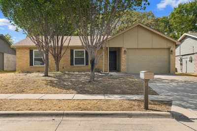 6429 Yarmouth Avenue, North Richland Hills TX 76182