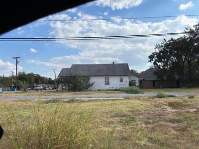 201 5th Street, Grand Prairie TX 75051 - Photo 4