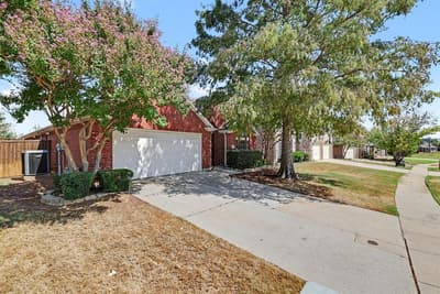 3705 Palmetto Court, Denton TX 76210 - Photo 2