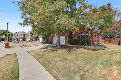 3705 Palmetto Court, Denton TX 76210 - Photo 3