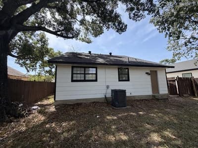1312 E Collin Street, Corsicana TX 75110 - Photo 2