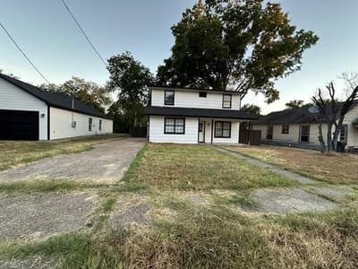 1312 E Collin Street, Corsicana TX 75110