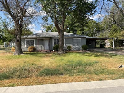 219 Playdium Drive, West TX 76691