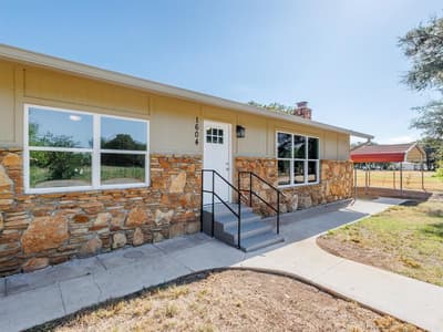 1604 Dublin Street, Brownwood TX 76801 - Photo 4