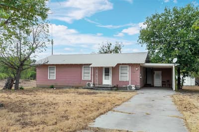 408 S 4th Street, Bangs TX 76823