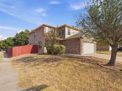 8101 Southern Pine Way, Fort Worth TX 76123 - Photo 3