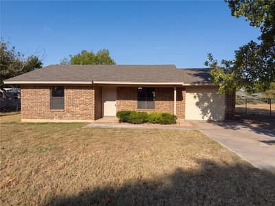 711 Vickie Drive, Azle TX 76020