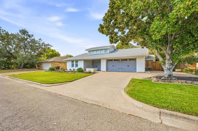 1202 Red Bird Lane, Granbury TX 76048 - Photo 3