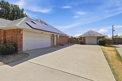 3212 Staghorn Circle, Denton TX 76208 - Photo 3