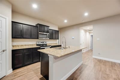 716 Griffith Park Trail, Alvarado TX 76009 - Photo 5