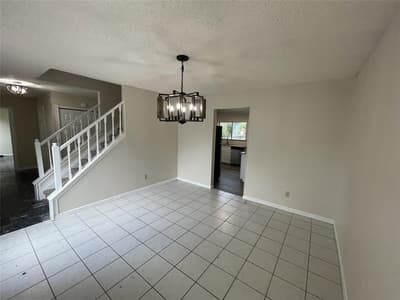 6305 Barcelona Drive, Arlington TX 76016 - Photo 4