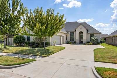 1109 Aviara Court, Granbury TX 76048 - Photo 3