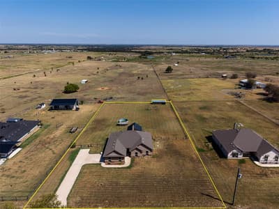 148 County Road 2830, Decatur TX 76234 - Photo 2