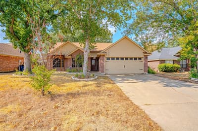 1522 Hayloft Lane, Granbury TX 76048 - Photo 4