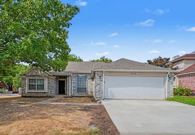 5612 Greenwich Drive, Arlington TX 76018
