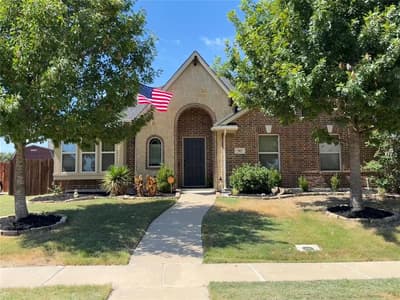 913 Mill Pond Drive, Midlothian TX 76065