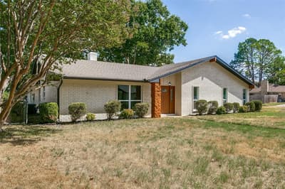 1909 Plymouth Court, Arlington TX 76013 - Photo 3