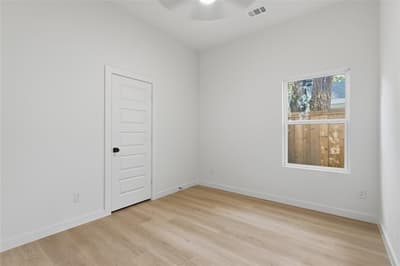 817 Brooks Avenue, Dallas TX 75208 - Photo 5