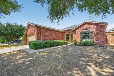 1305 Eagle Wing Lane, Denton TX 76210 - Photo 2