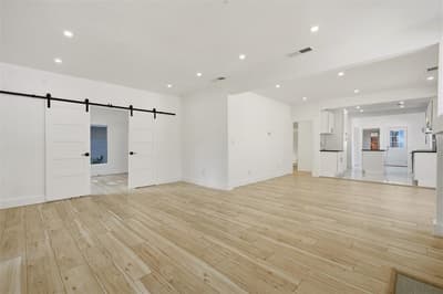 809 Cristler Avenue, Dallas TX 75223 - Photo 4