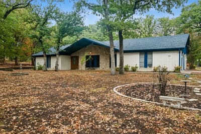 104 Trailwood Court, Burleson TX 76028 - Photo 2