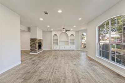 2107 Meadowview Drive, Corinth TX 76210 - Photo 2