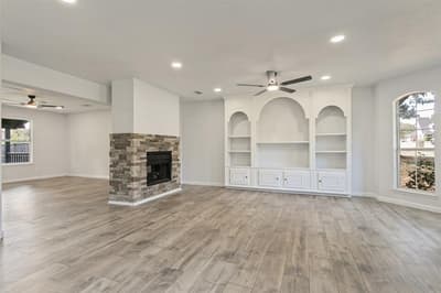 2107 Meadowview Drive, Corinth TX 76210 - Photo 3