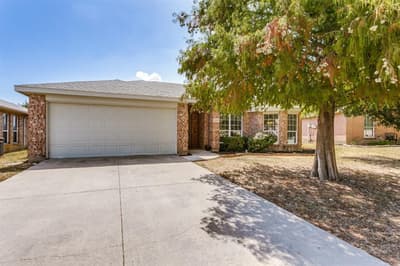 321 Tripp Trail, Denton TX 76207 - Photo 2