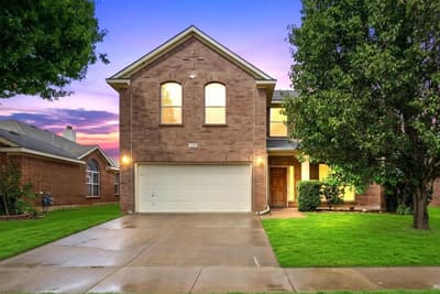 412 Flowering Plum Lane, Fort Worth TX 76140