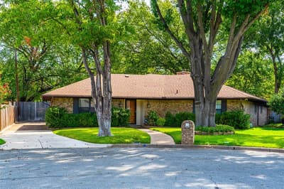1903 Moody Court, Arlington TX 76012