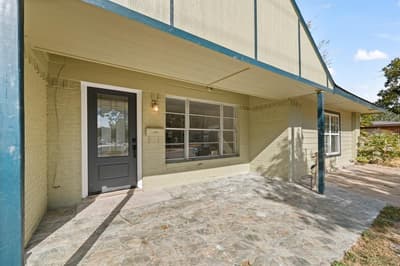 909 15th Street, Grand Prairie TX 75050 - Photo 3