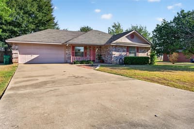 711 Plum Street, Joshua TX 76058 - Photo 3