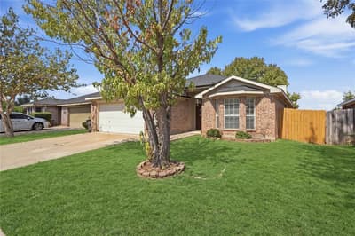 2332 Corral Drive, Fort Worth TX 76133 - Photo 3