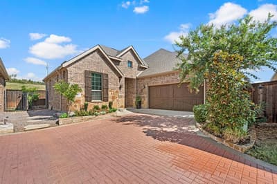1833 Spotted Fawn Drive, Arlington TX 76005