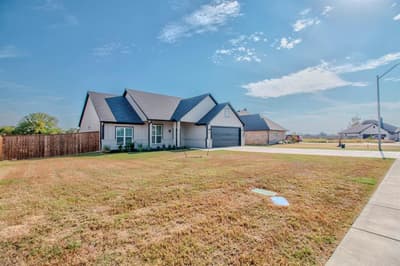 512 Austin Street, Callisburg TX 76240 - Photo 3