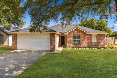 1024 Hiawatha Court, Saginaw TX 76131