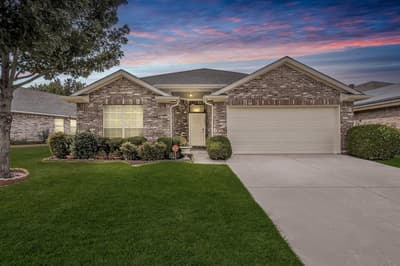 6833 Bluff View Drive, Watauga TX 76137
