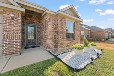 1529 Millennium Drive, Crowley TX 76036 - Photo 3