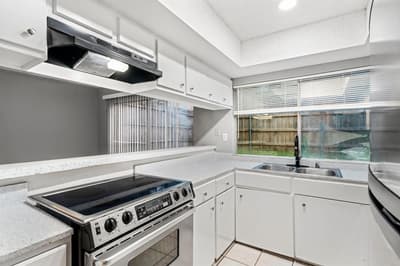 406 San Maria Drive, Garland TX 75043 - Photo 4