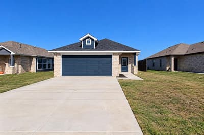 600 N Garrett Avenue, Garrett TX 75119