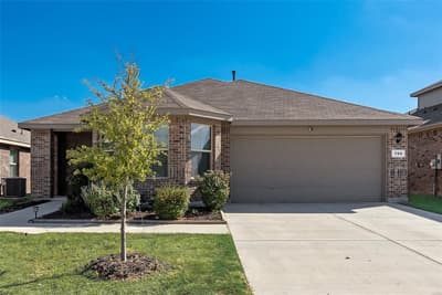 705 Whitecomb Lane, Justin TX 76247