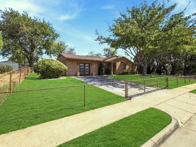 1041 Tuskegee Street, Grand Prairie TX 75051 - Photo 3
